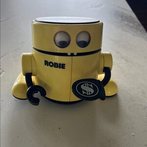 Radio Shack Robie bank